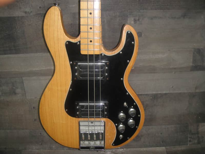 Peavey T40 Bass Guitar image 1