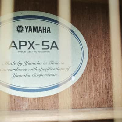 Yamaha APX 5A image 7