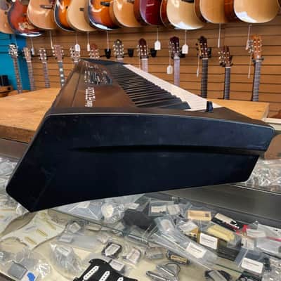 Roland RD-700SX 88-Weighted Key Digital Stage Piano image 7