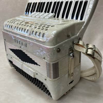 TITANO 2-REED ACCORDION #CJNT429 image 4