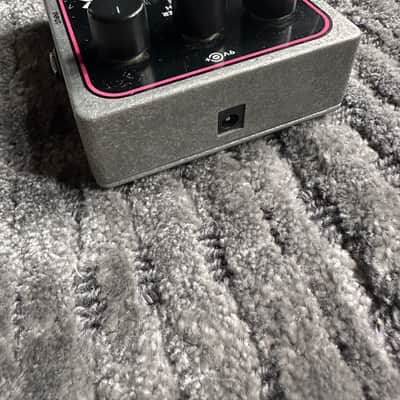 Electro-Harmonix Stereo Electric Mistress Flanger / Chorus 2007 - Present - Black / Pink image 5