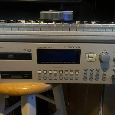 Akai CD3000i (32MB RAM, OS 1.60, CLEAN) imagen 2