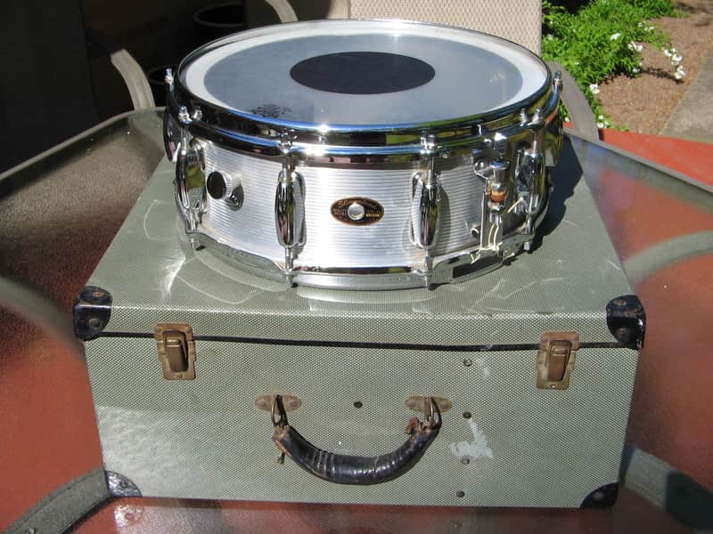 Slingerland No. 140 Student Model 5x14" 10-Lug Ribbed Aluminum Snare Drum 1960s - 1970s image 2