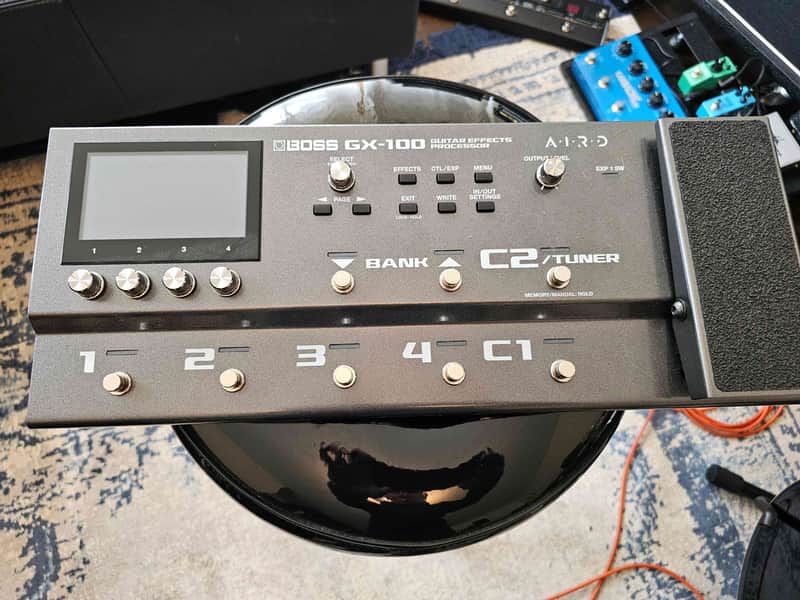Boss GX-100 Guitar Effects Processor
