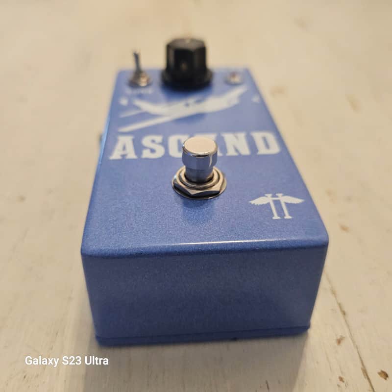 Heavy Electronics Asend Tone Booster image 1