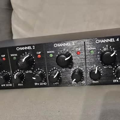 ART MX822 8-Channel Line Mixer with Effects Loop 2013 - Present - Black image 6