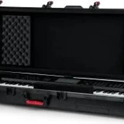 Gator TSA ATA Slim 88-note Keyboard Case w/ Wheels image 5