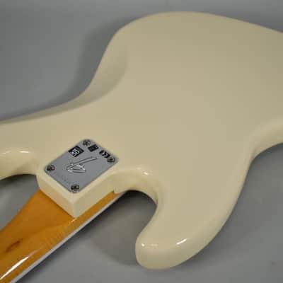 Fender American Vintage II '66 Jazz Bass Olympic White w/OHSC image 16