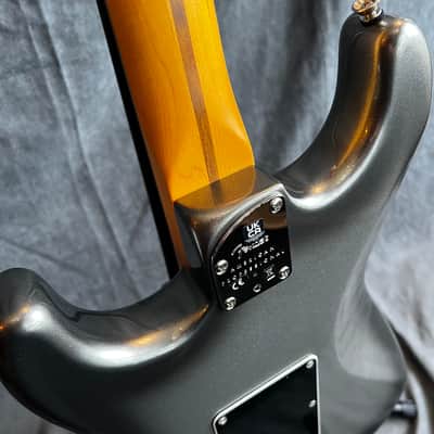 Fender American Pro II Strat HSS, Mercury - Free Shipping 🇨🇦 🇺🇸 image 9