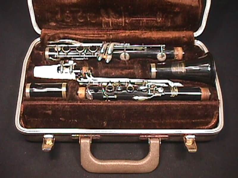 Buescher Aristocrat Bb Clarinet in it's Original Case & Ready to Play   Real Nice!!!   3 C image 1