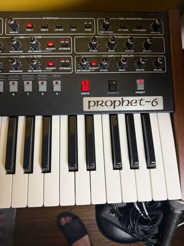 Sequential Prophet-6 49-Key 6-Voice Polyphonic Synthesizer 2018 - 2020 - Black with Wood Sides image 1