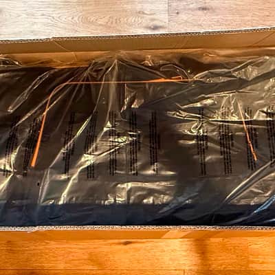 Roland CB-G88V2 Gold Series 88-Key Keyboard Bag with Wheels image 2
