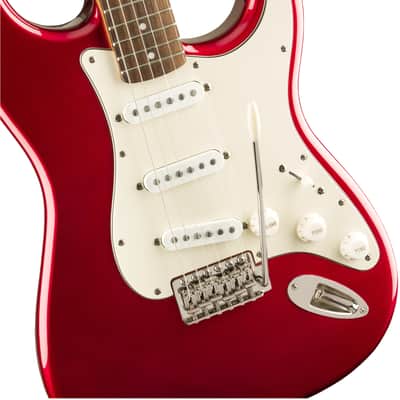 Squier Classic Vibe '60s Stratocaster Laurel Fingerboard Candy Apple Red image 4