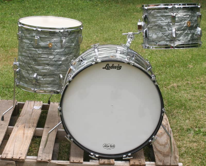 one owner 1966 Ludwig 13,16,22 in Sky blue pearl image 1