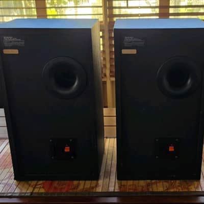 VINTAGE TECHNICS 3 WAY STEREO MUSIC SPEAKERS/100 WATTS EACH image 4