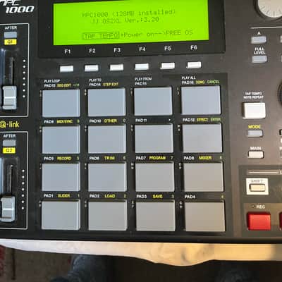 Akai MPC1000 Black w/ JJOS + 2gb memory card Bild 3