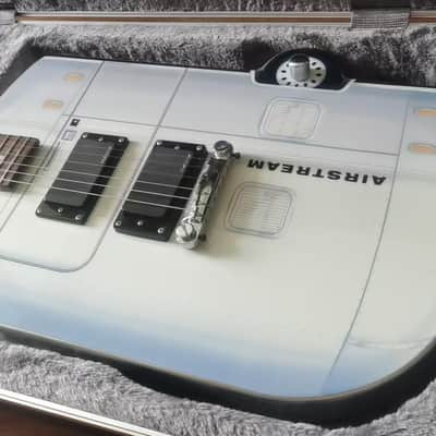 DEMO VIDEO Epiphone Airscreamer (US Customers Tax included in shipping price) 2003 - Metallic Silver with Airstream Graphic image 13