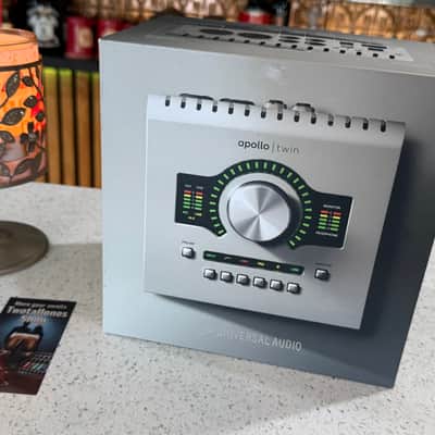 Universal Audio Apollo Twin Thunderbolt Audio Interface w/ Box PSU Cable image 2