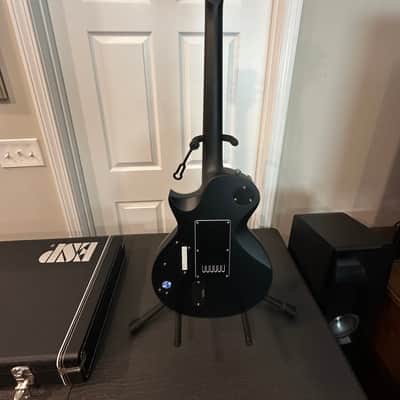 ESP LTD EC-1000 Evertune BB 2021 - Present Black Satin image 2