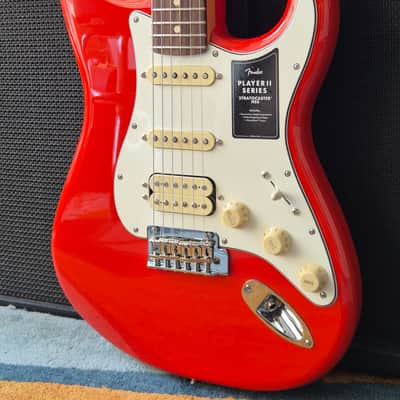 Fender Player II Stratocaster HSS 2026 - Coral Red image 3