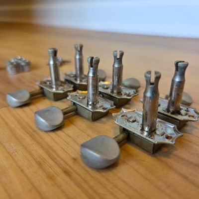 Set of Vintage 1960's Kluson Double Line, Metal Button 3 x 3 Guitar Tuners w/ Ferrules, Screws! image 4