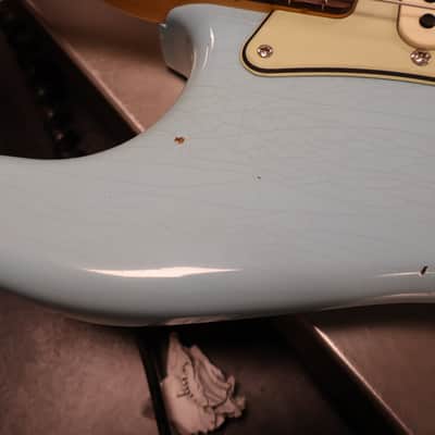 Fender '62 Stratocaster Relic-CC Faded Aged Daphne Blue image 10