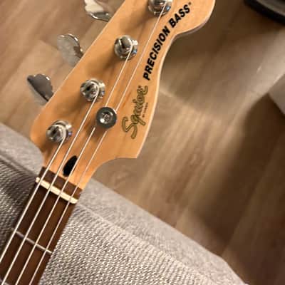 Squier Affinity Precision Bass PJ with Laurel Fretboard 2020 - Present - Lake Placid Blue image 1