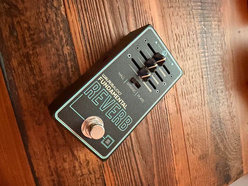 Walrus Audio Fundamental Reverb