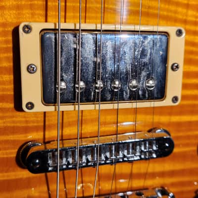 USA Hamer 1997 Studio Archtop Maple Flame Carved Top Cherry Sunburst And Hamer Hard Case image 11