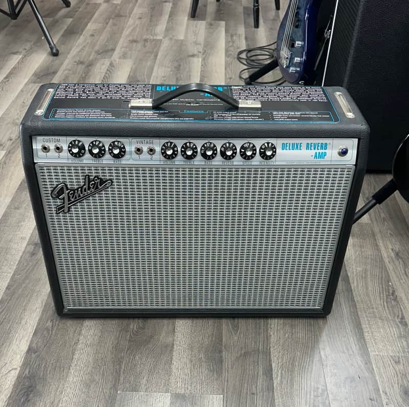 Fender '68 Custom Deluxe Reverb 2-Channel 22-Watt 1x12" Guitar Combo 2013 - Present - Black image 1