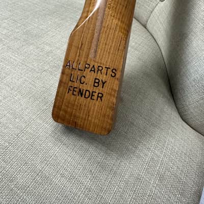 Allparts - TMO-VCRF - Nitro Roasted Flame Maple V neck Telecaster image 4