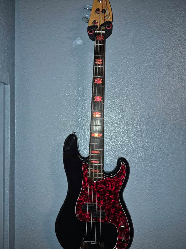 Fender CUSTOM P BASS 1992 - BLACK AND RED