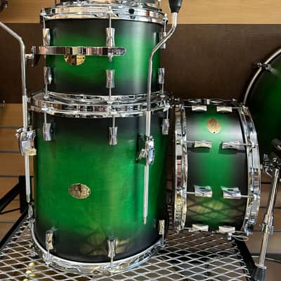 Noble&Cooley CD Maple 5Pc Drum Set 2025 - GREEN STAIN BLACK BURST image 3