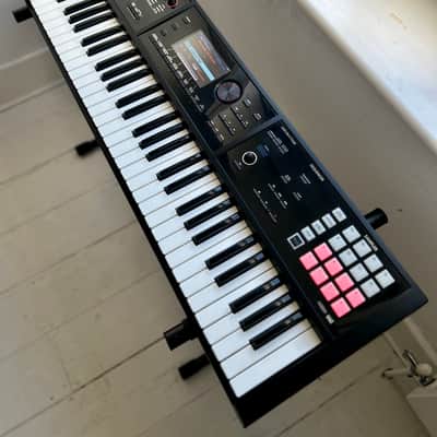 Roland FANTOM FA 06. 61-Key Workstation Keyboard 2022 - Present - Black