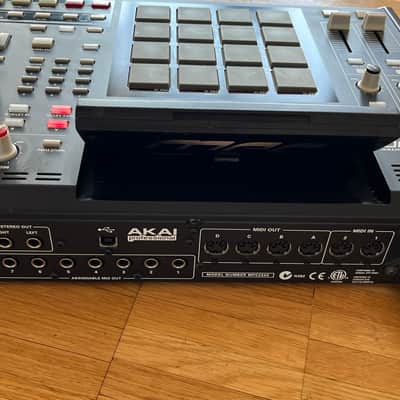 Akai MPC2500 Music Production Center 2005 - 2013 - Black image 5