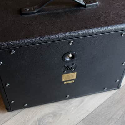 RAEZER´S EDGE "Twin-8 Speaker Cabinet" image 6