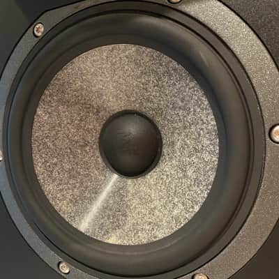 Focal Solo6 BE Active Studio Monitor (Used Pair) - Red image 4