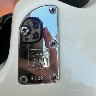 Ernie Ball Music Man Silhouette HSH HT with Maple Fretboard 1994 - 2007 - White image 9