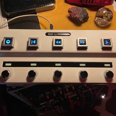 Apogee GiO USB Audio Interface image 5