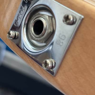 1998 Rickenbacker 330 Mapleglo image 11
