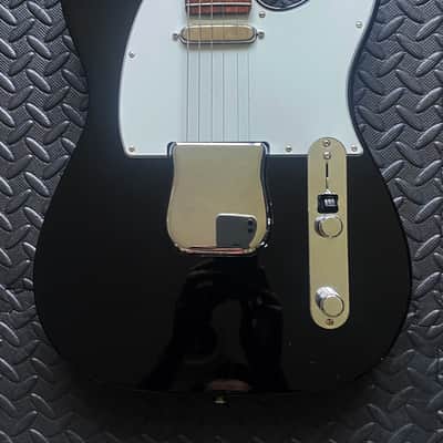 Fender 2024 Collection, Made in Japan Hybrid II Telecaster® - Gloss Black image 1
