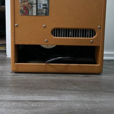 Fender Blues Junior Lacquered Tweed 15-Watt 1x12" Guitar Combo 2016 - Present - Lacquered Tweed image 3