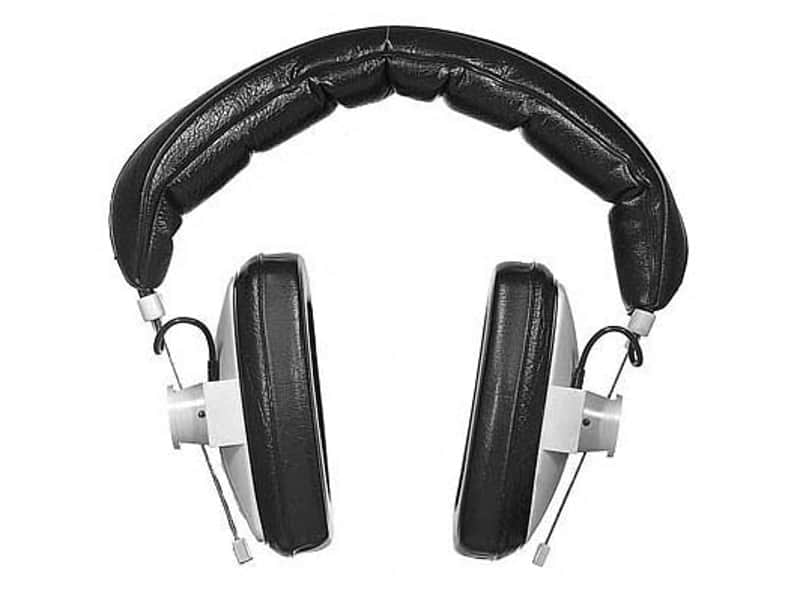 beyerdynamic DT 100 Studio Headphones - Black image 1