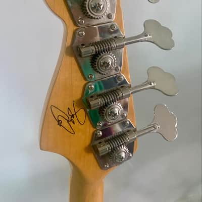Fender US Geedy Lee Artist Series Signature Jazz Bass 2015 - 3-Color Sunburst image 9