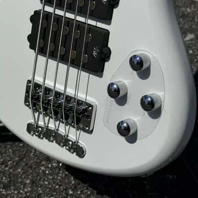 Warwick Corvette $$ Double Buck 5 String - High Gloss White image 5
