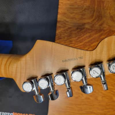 Fender Limited Edition American Elite 2-color Sunburst Maple top 2016 - 2 color mapletop sunburst gloss image 15