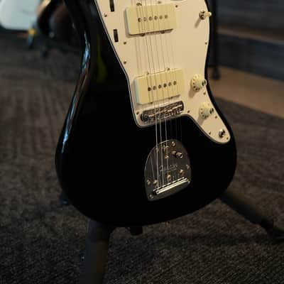 Fender Limited Edition American Vintage II 1966 Jazzmaster 2025 - Black image 3