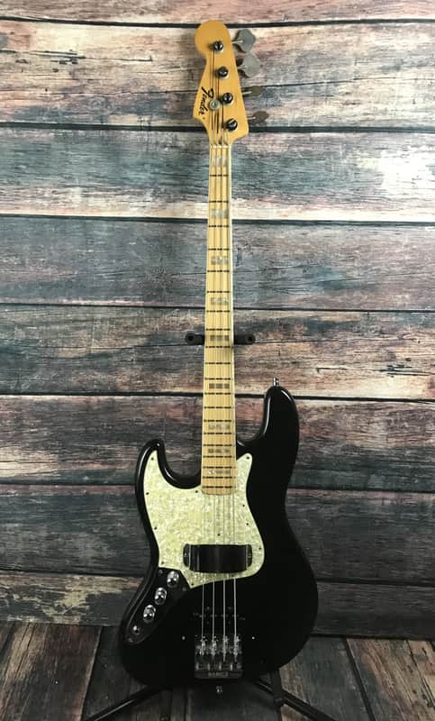 Used Fender Left Handed 1975 Jazz Bass with Case image 1