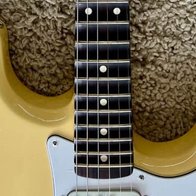 Mint Fender Yngwie Malmsteen Stratocaster White Electric Guitar, Scalloped board image 8