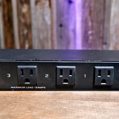 Pyle PDBC50 19" Rackmount Power Supply image 9
